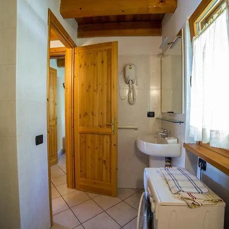 Village Situated In A Quiet Area Antey-Saint-Andre