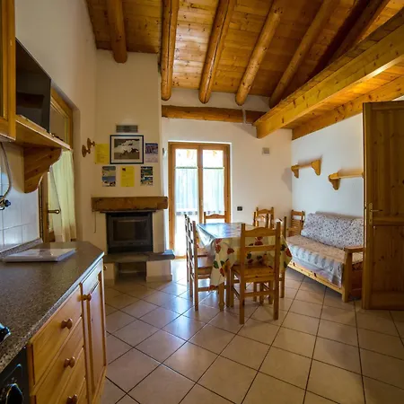 Village Situated In A Quiet Area Antey-Saint-André