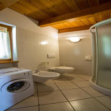 Village Situated In A Quiet Area * Antey-Saint-Andre