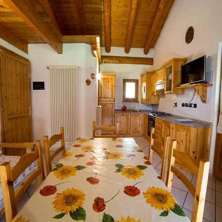 公寓 Chalet-village Situated In A Quiet Area Antey-Saint-André