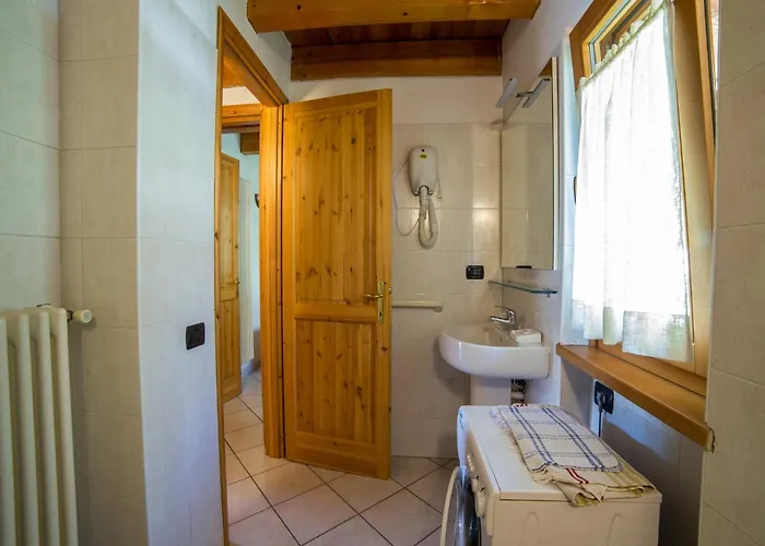 Village Situated In A Quiet Area Antey-Saint-André