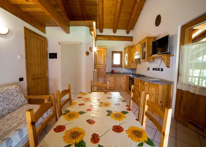 Village Situated In A Quiet Area Διαμέρισμα *